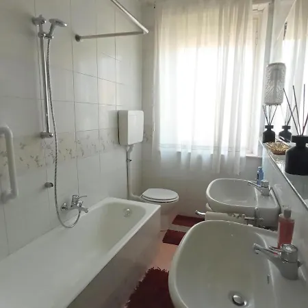 Apartament Ideale Per Eventi Al Inalpi Arena Ex Isozaky Ed Al Lingotto E Per Visitare Il Centro Citta E Le Langhe