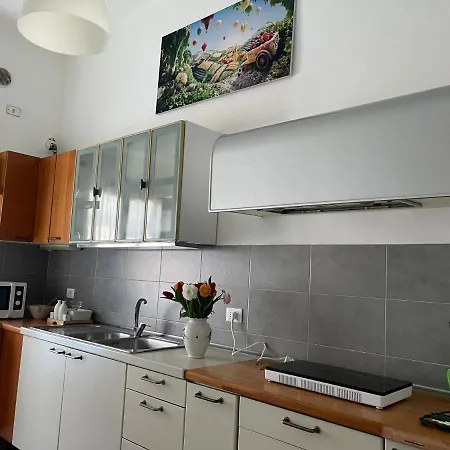 Ideale Per Eventi Al Inalpi Arena Ex Isozaky Ed Al Lingotto E Per Visitare Il Centro Citta E Le Langhe * Turijn